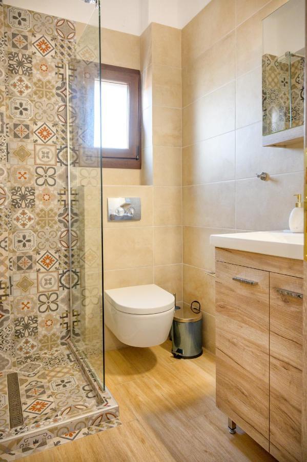 Apartamento Elizabeth Stone House Nea Roda Exterior foto